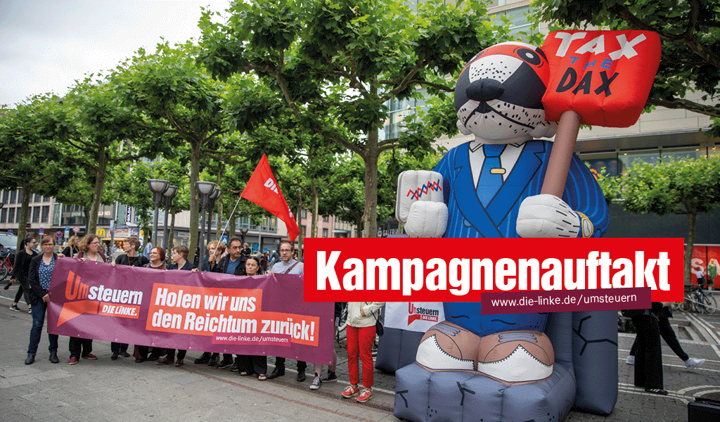 Aufblasbarer Tax-the-Dax Dachs bei Kampagnenstart zur Umsteuern-Kampagne